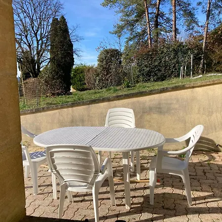 Apartmán Rez-de-jardin 3 Pieces Avec Jolie Vue Plazac